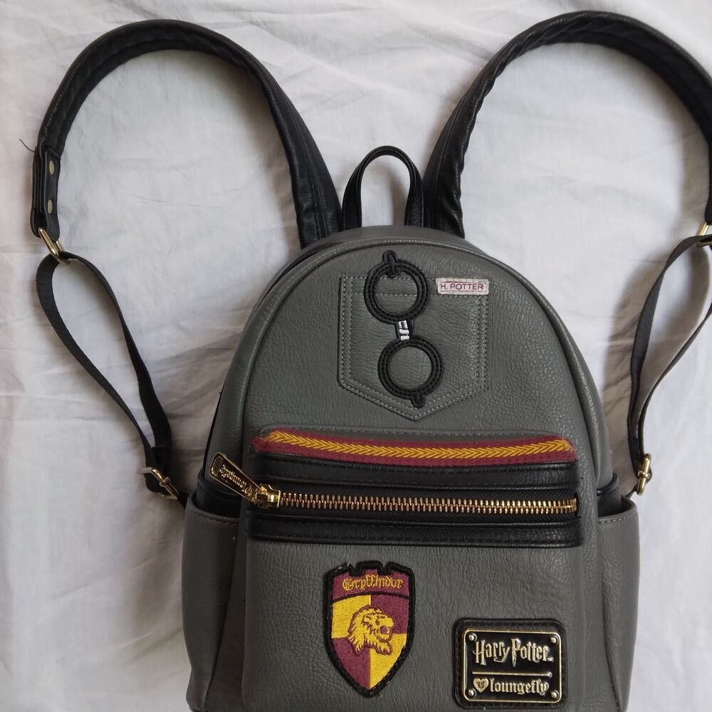Harry Potter Loungefly Gryffindor Mini Backpack Gray Faux Leather Cosplay - Picture 4 of 12